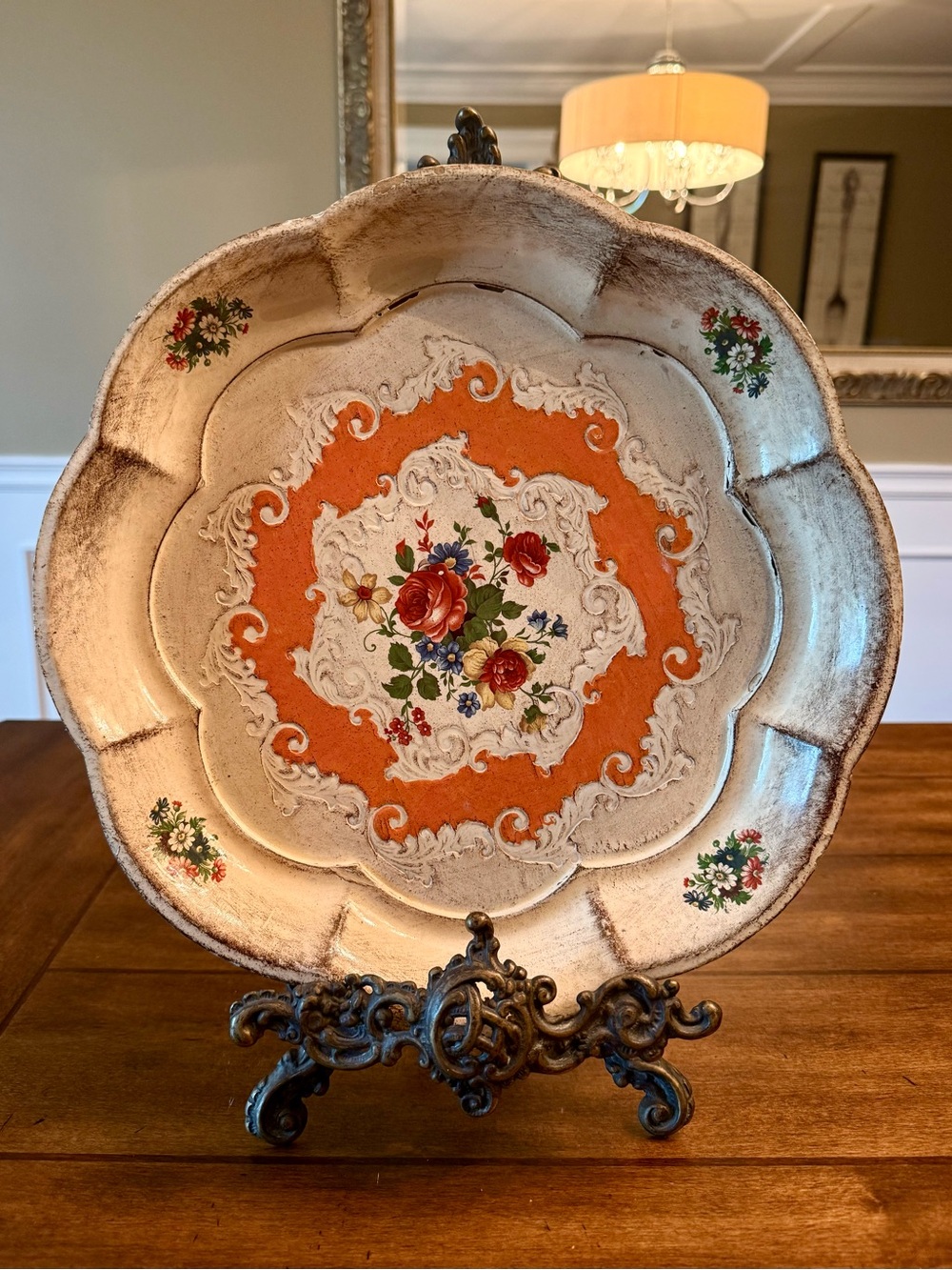 Vintage Italian Florentine Tray or Wall Hanging, 12" Round